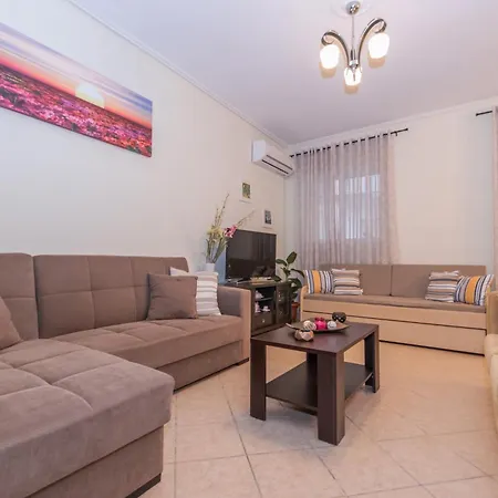 Mira Apartment Zakynthos Town Exterior photo